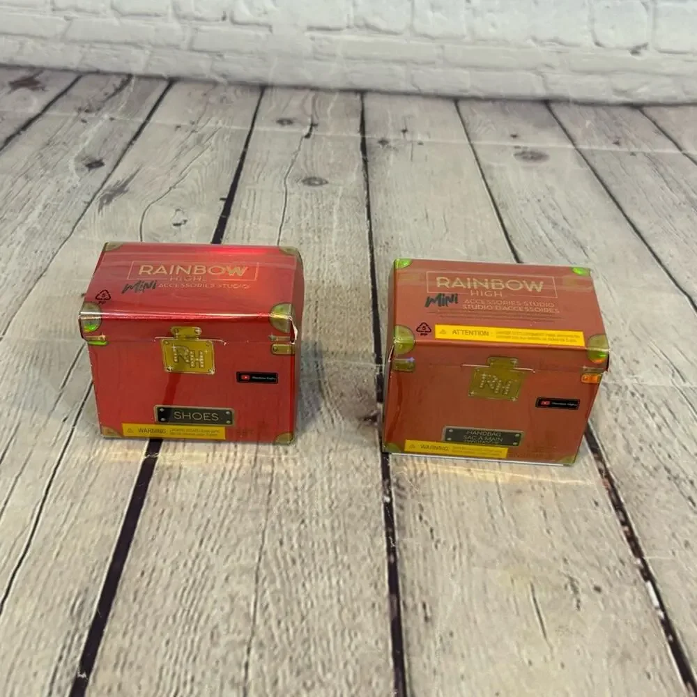 Rainbow High Shoe and Bag Mystery Accessory Boxes